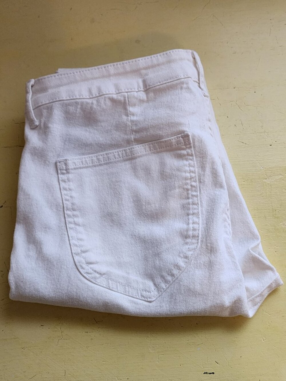 White H&M skinny denim jeans - size 31